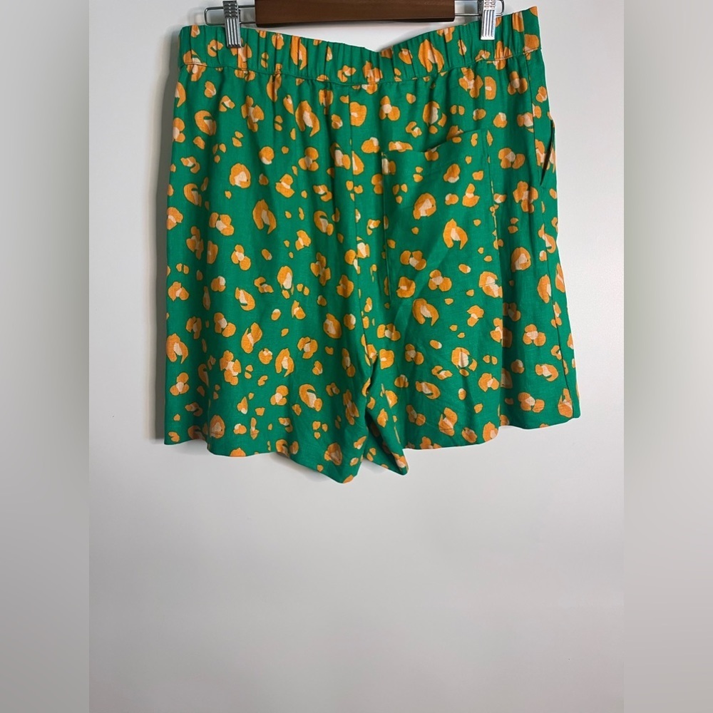 Tabitha Brown for Target short and shirt 2 piece set - Picture 8 of 8